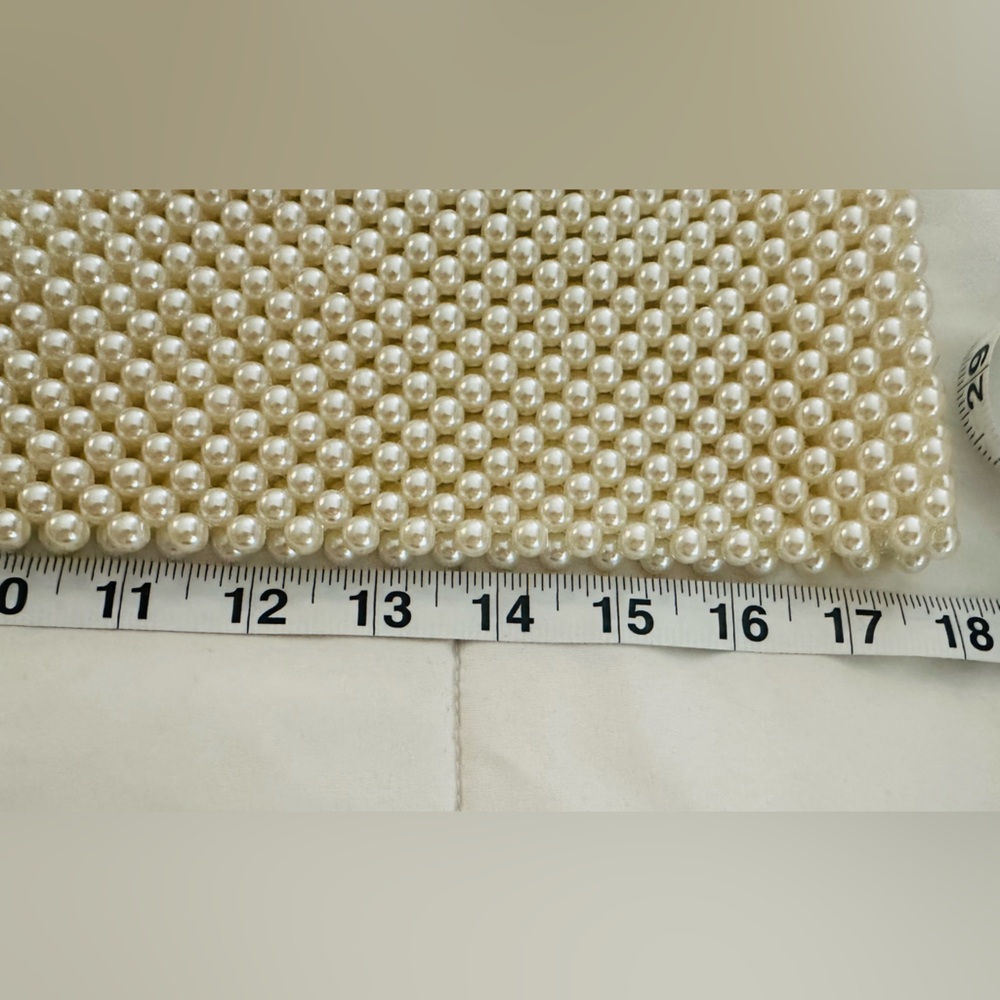 Chic Pearl-Studded White Crop Top - Picture 6 of 8